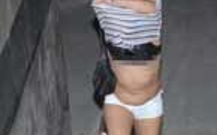 Fuhuş baskınında polisleri utandıran an