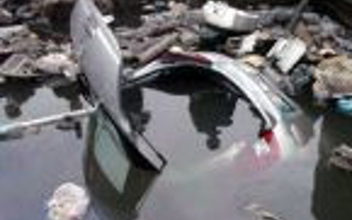 Otomobili yanlış vitese takınca...