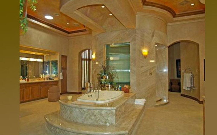 Ünlüler banyoları için paraya kıymış