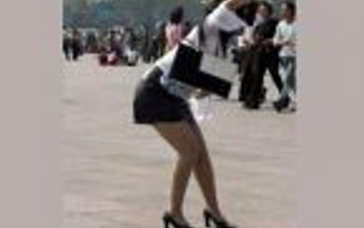 Fotoğraf çekmek için resmen kıvrandılar