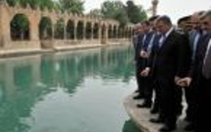 Cumhurbaşkanı Gül o geziyi twitter'dan anlattı