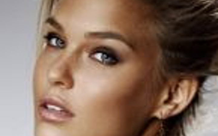 İşte 2012'nin en seksi kadını