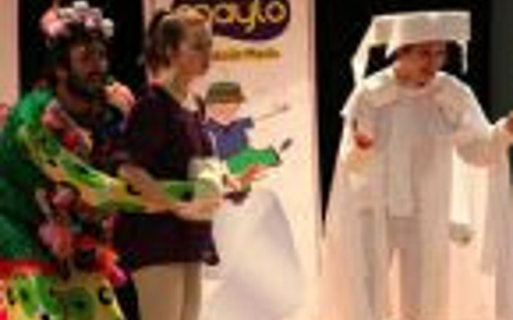 Maylo çocukların yüzünü güldürdü