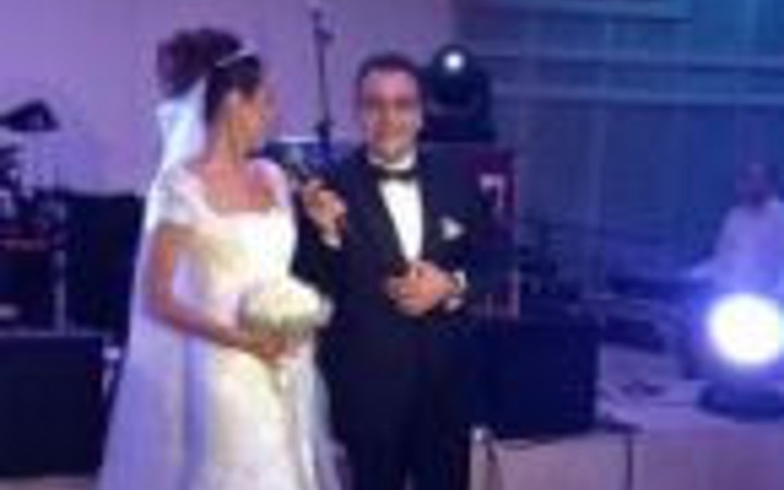 Mesut Yar dünyaevine girdi