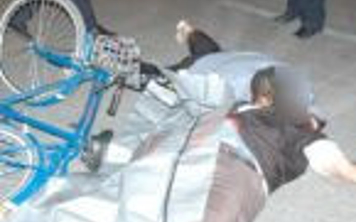 Baba anneme ne derim!