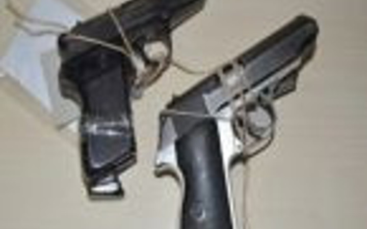 Silah ve patlayıcıyla yakalandı!