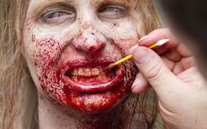 Filmlerin kamera arkasına bakın!