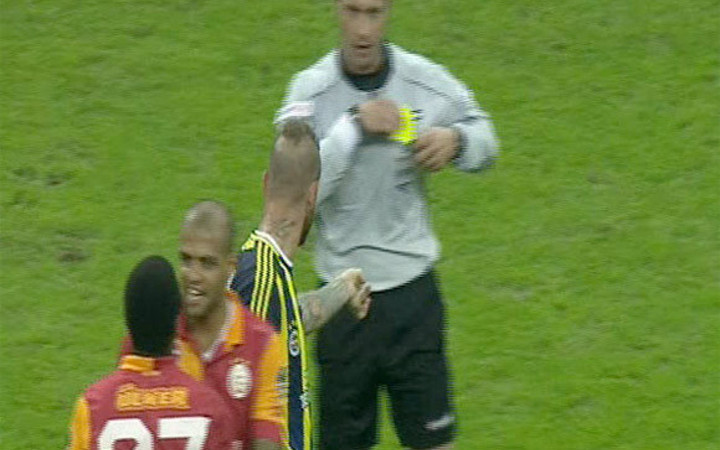 Başınızı belaya sokacak el hareketleri