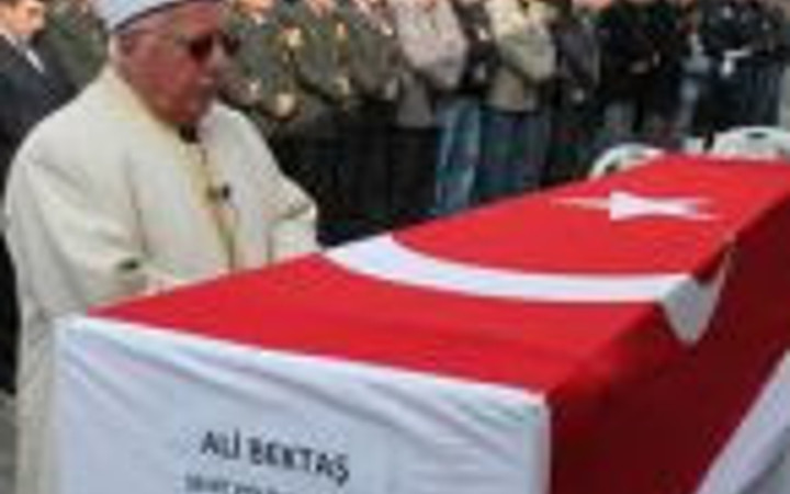 Şırnak şehidine son görev!