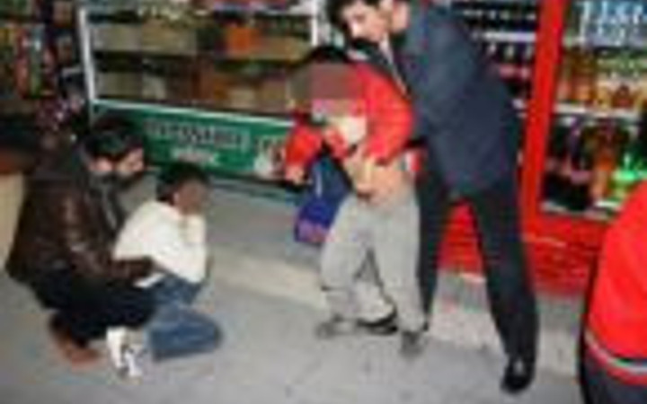 Dilence çocuklara polis şoku!