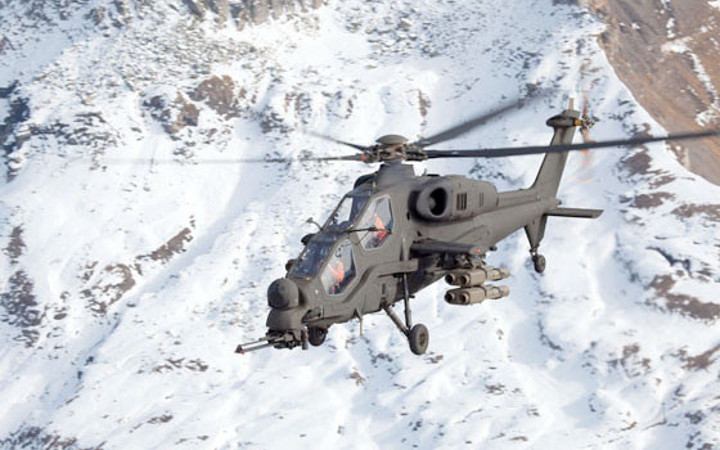 Milli helikopterimizin nefes kesen şovu