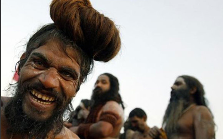 Mağaradan yılda bir kez çıkan insanlar