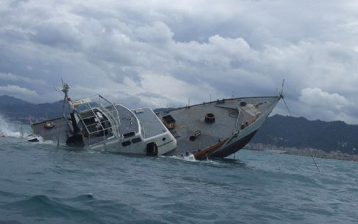 Rize'de gemi battı...