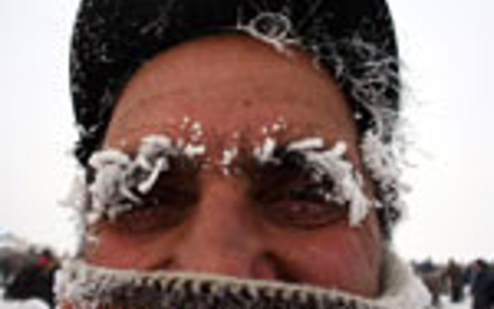 Kaşlar bile buz kesti