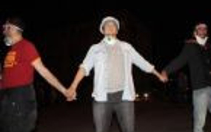 Polise için insan zinciri