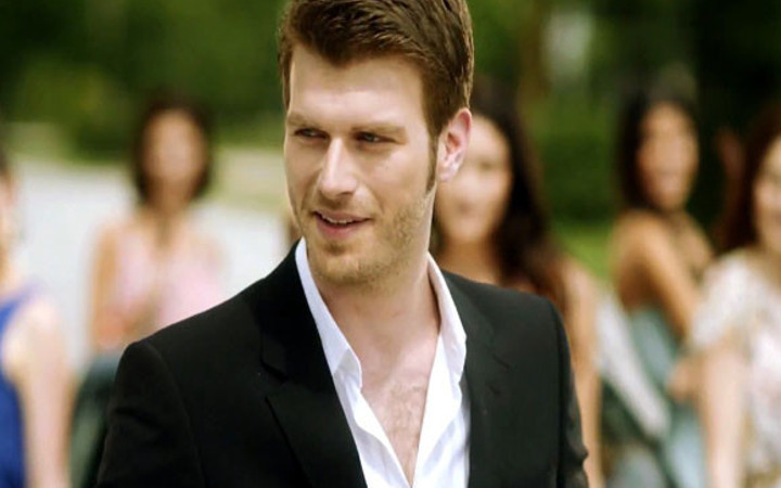 Ünlülerin dudak uçuklatan kazançları