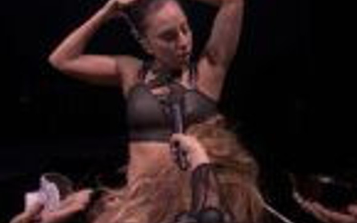 Layd Gaga peruğu çıkartınca