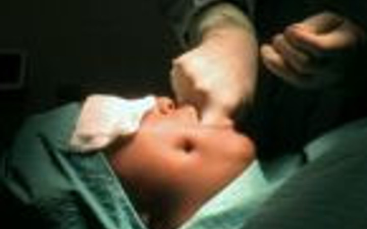 Estetikle kendine gamze yaptırdı