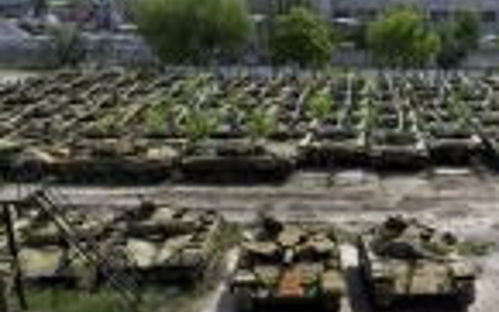 Sınıra 50 kilometre mesafede tank deposu ortaya çıktı