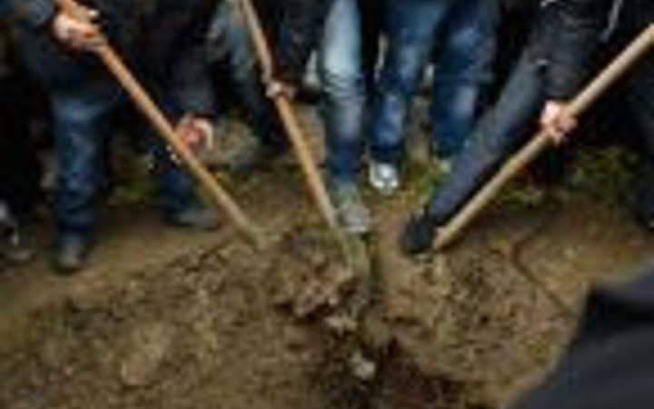 Berkin Elvan toprağa verildi