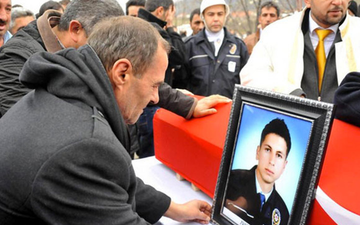 Şehit polis son yolculuğuna uğurlandı