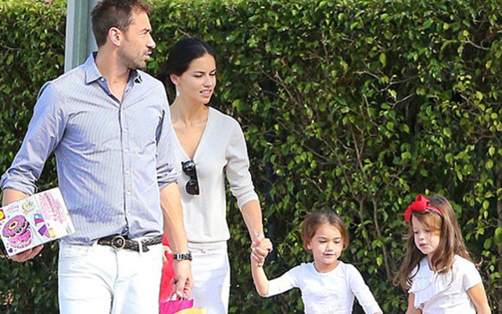 Adriana Lima Met Ball'da görüntülendi