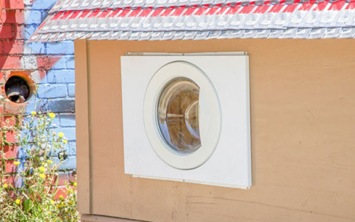 Çöpten ev buldu üstelik 2 oda 1 salon