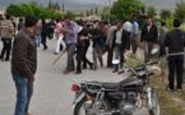 Muhtar seçimlerinde birbirlerine girdiler!