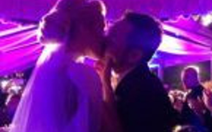 Serdar Ortaç'ın mutlu günü!