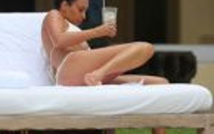 Arkadaş villasında ikinci balayı