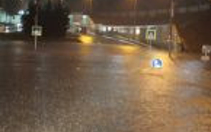 Sağanak yağış İstanbul'u ikinci kez vurdu