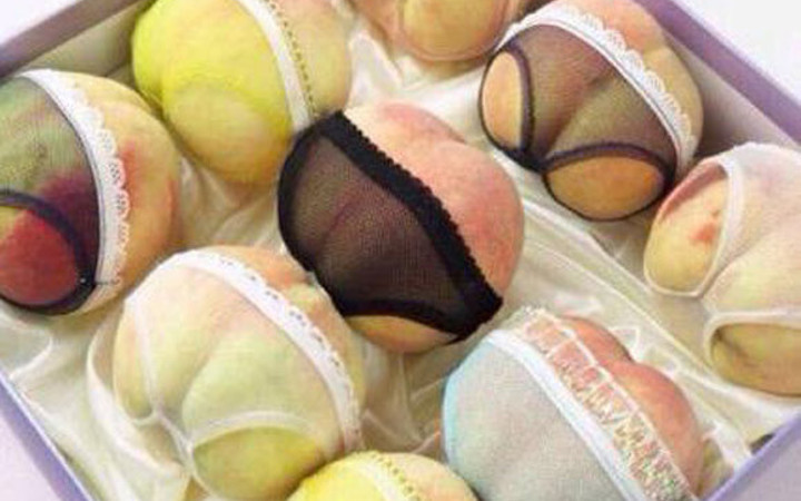 Bu şeftaliler çok seksi!