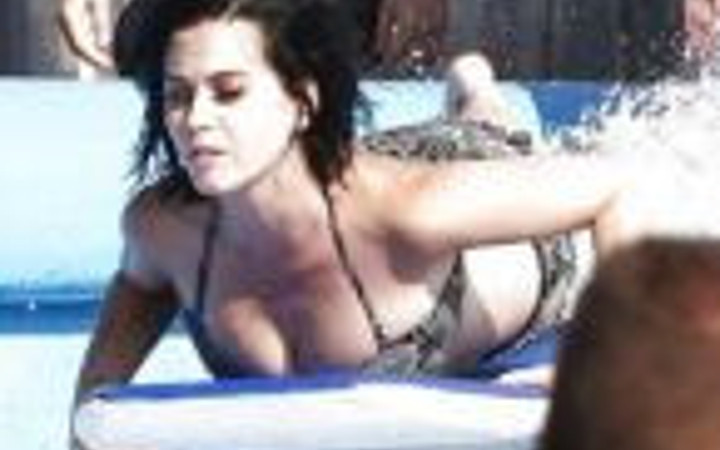 Poposu açıldı dünyaya rezil oldu