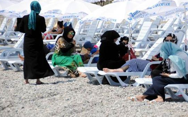 İşte erkek sineğin bile giremediği o plaj!