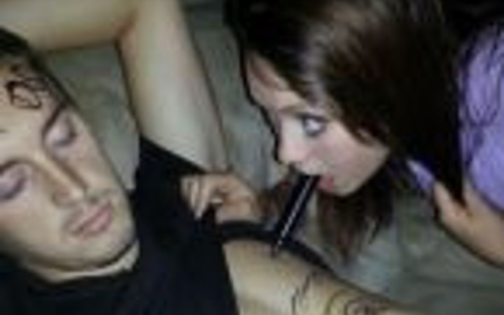 İçip içip dünya aleme rezil olanlar