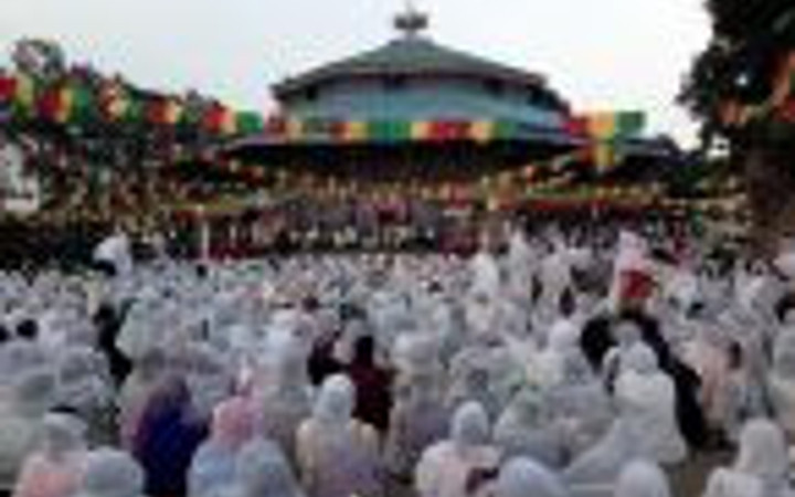 Onlar bugün 2007 yılına girdi