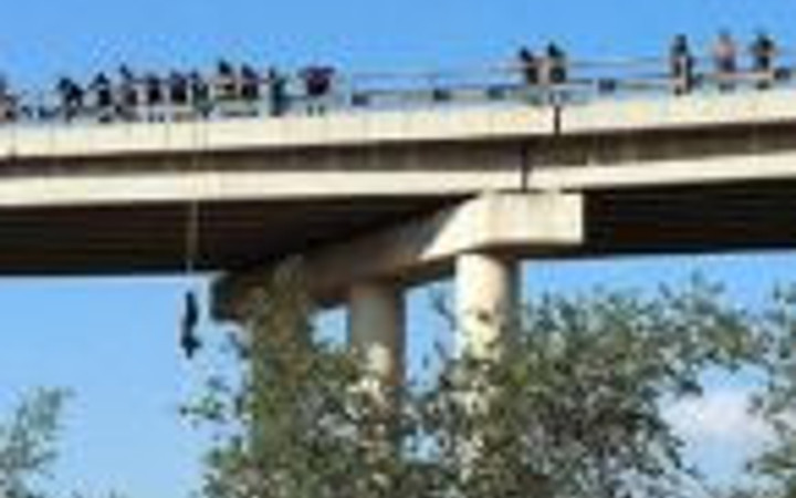 Işid militanları şehrin göbeğinde böyle eğitim yaptı!