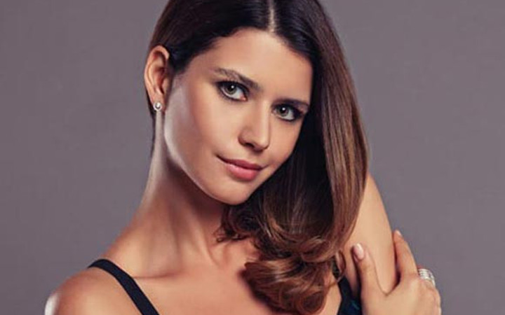 Beren Saat anne mi  oluyor?