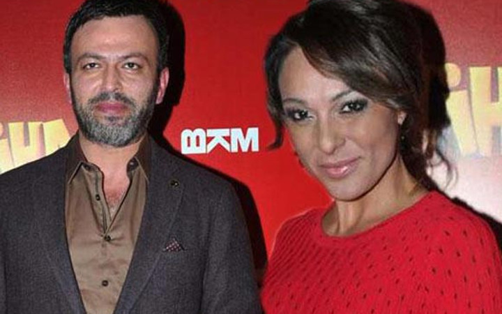 Gala da aşk kokusu var!