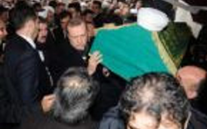 Erdoğan Prof. Osman Öztürk'ün cenazesine katıldı