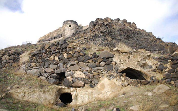 TOKİ çalışmasından yeraltı şehri çıktı!