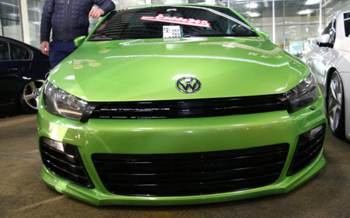 Modifiye tutkunu gençler E-5'te yol kapattı