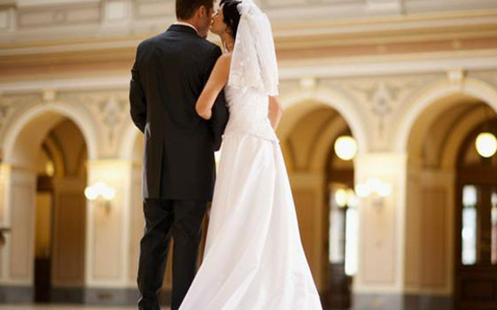 Kimlerle evlendiklerine inanamayacaksınız