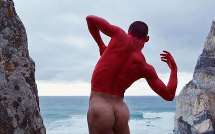 Doğaya karşı çıplak durdular!