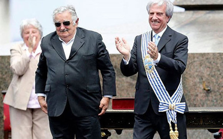 En fakir Devlet Başkanı görevini bıraktı