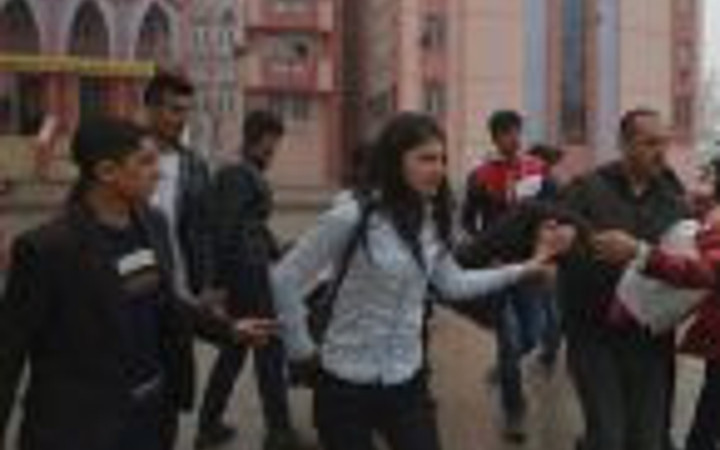 Van'da lise öğrencileriyle polis arasında gerginlik