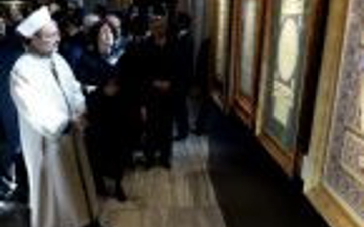 Ayasofya'da tarihi andan kareler