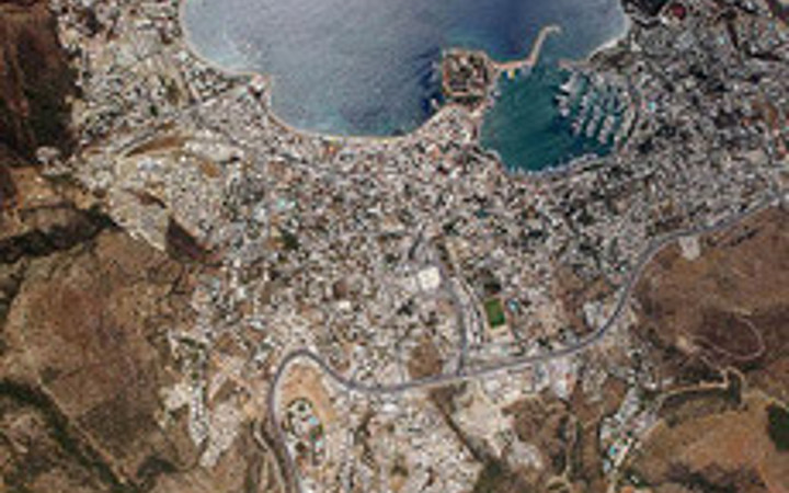 Bodrum'da dağ taş ev oldu