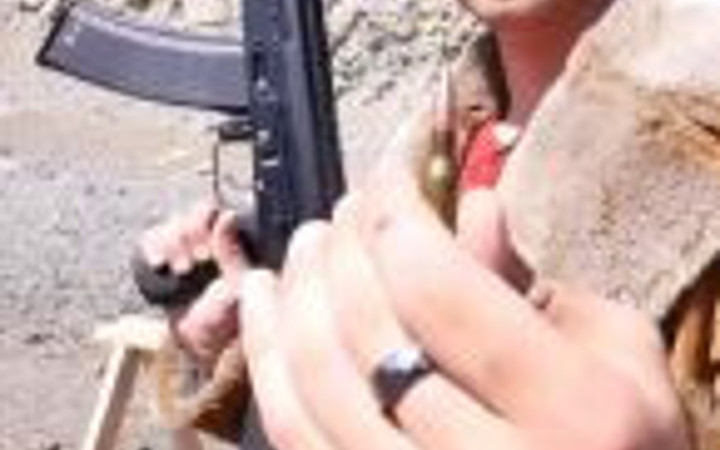 Bir kurşunu kaç iPhone durdurur!