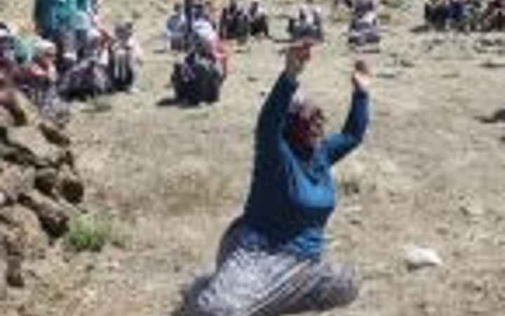 Baba ve 5 yaşındaki kızını katlettiler